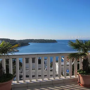  Apartment Vanda